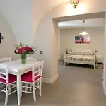 Pampalone - In Dimora Storica Bed and breakfast Trapani