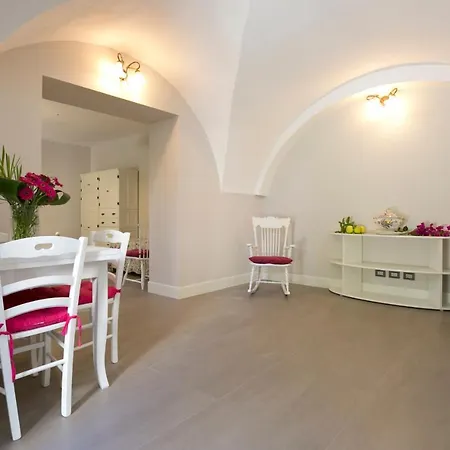 Pampalone - In Dimora Storica B&B 트라파니