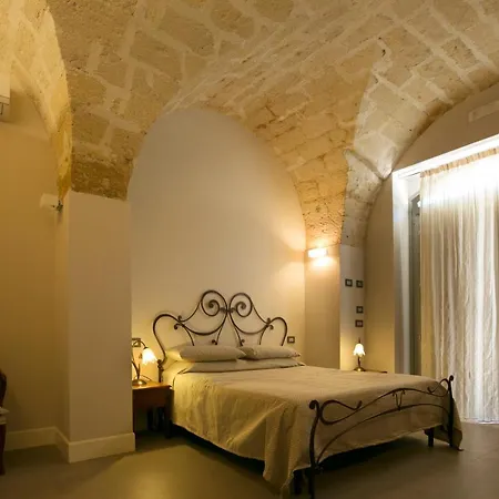 Pampalone - In Dimora Storica Bed & Breakfast 3*