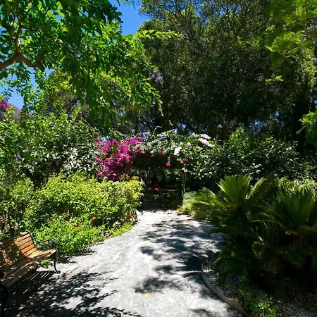 Pampalone - In Dimora Storica B&B 3*